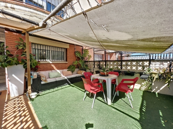 CASA CON 3 HABITACIONES Y GARAJE
