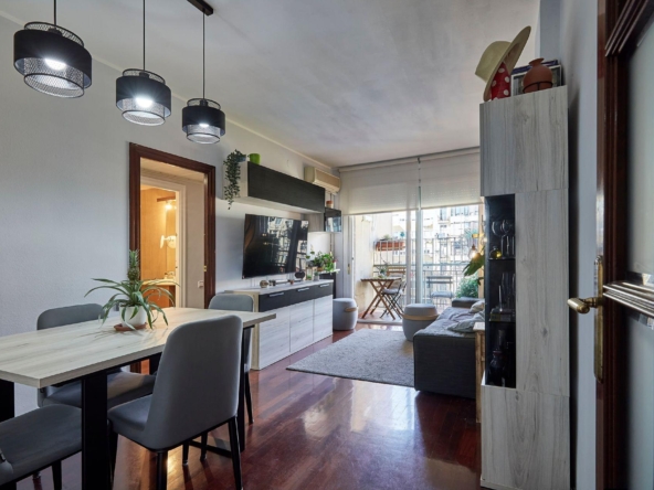 Piso de 4 habitaciones junto al Arc de Triomf y el Parc de la Ciutadella