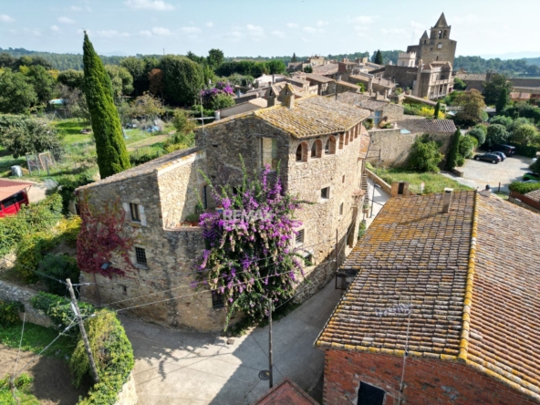 Madremanya | Encantadora casa de piedra restaurada en el corazón del casco histórico